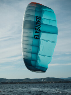 Alternative view of Flysurfer -  HYBRID²